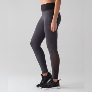 Lululemon Smooth Stride Tight -
Blue Tied / Black